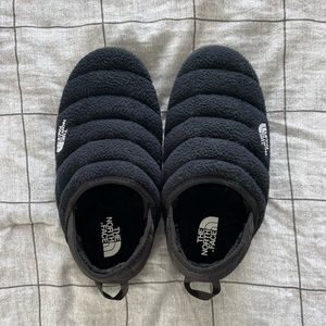 The North Face Women’s ThermoBall™ Traction Mules Denali Fleece, Women’s Size 8